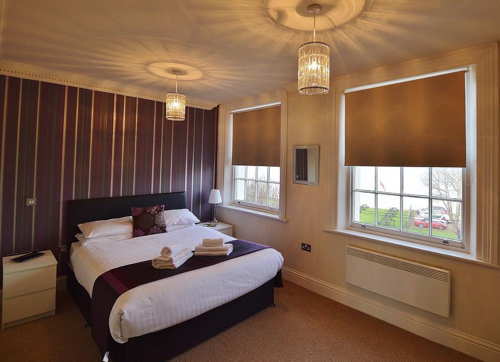 The Clarendon Royal Community Hotel Gravesend Room photo