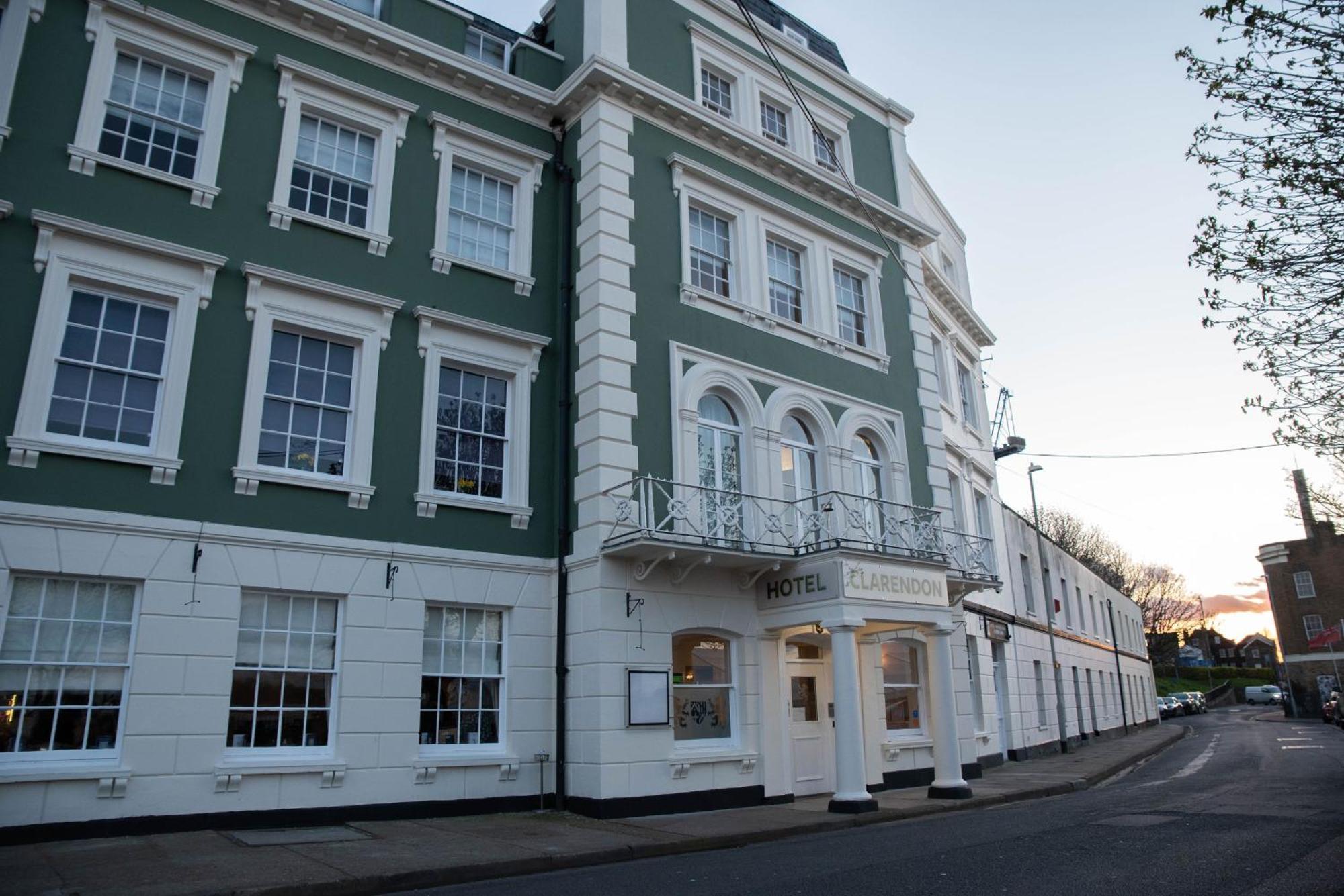 The Clarendon Royal Community Hotel Gravesend Exterior photo